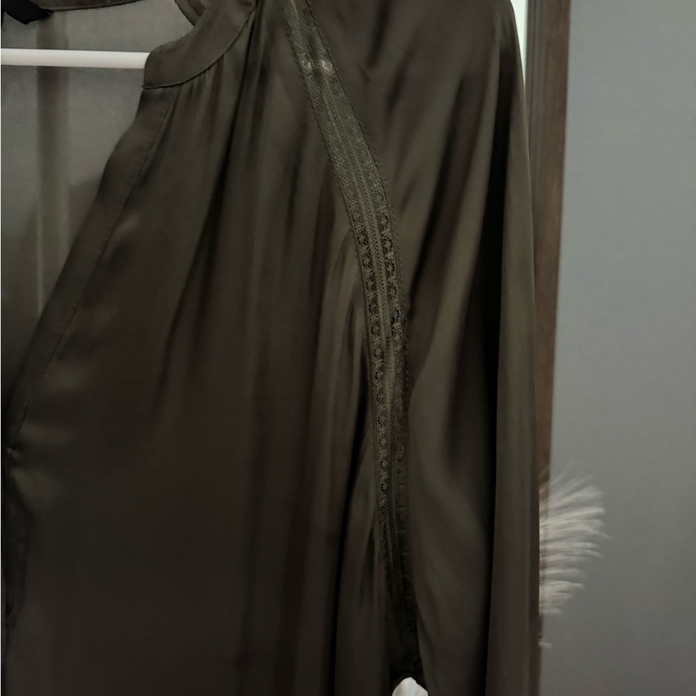 H&M Olive Green Long Sleeve Dress - Picture 9 of 10